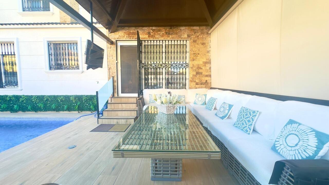 Property Image 2 Property Image 2