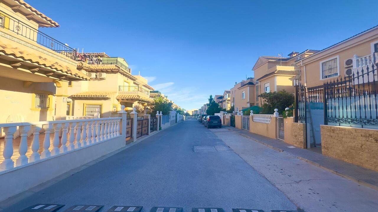 Property Image 4 Property Image 4