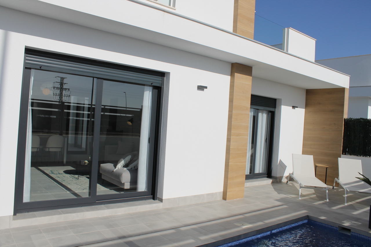 3 Bedroom Villa for Sale in Roldan