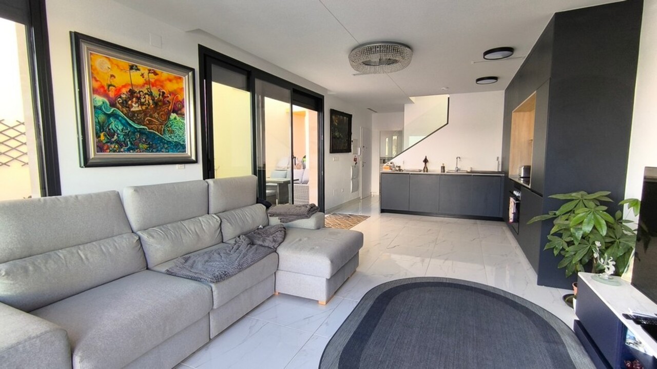 3 Bedroom Villa for Sale in La Herrada
