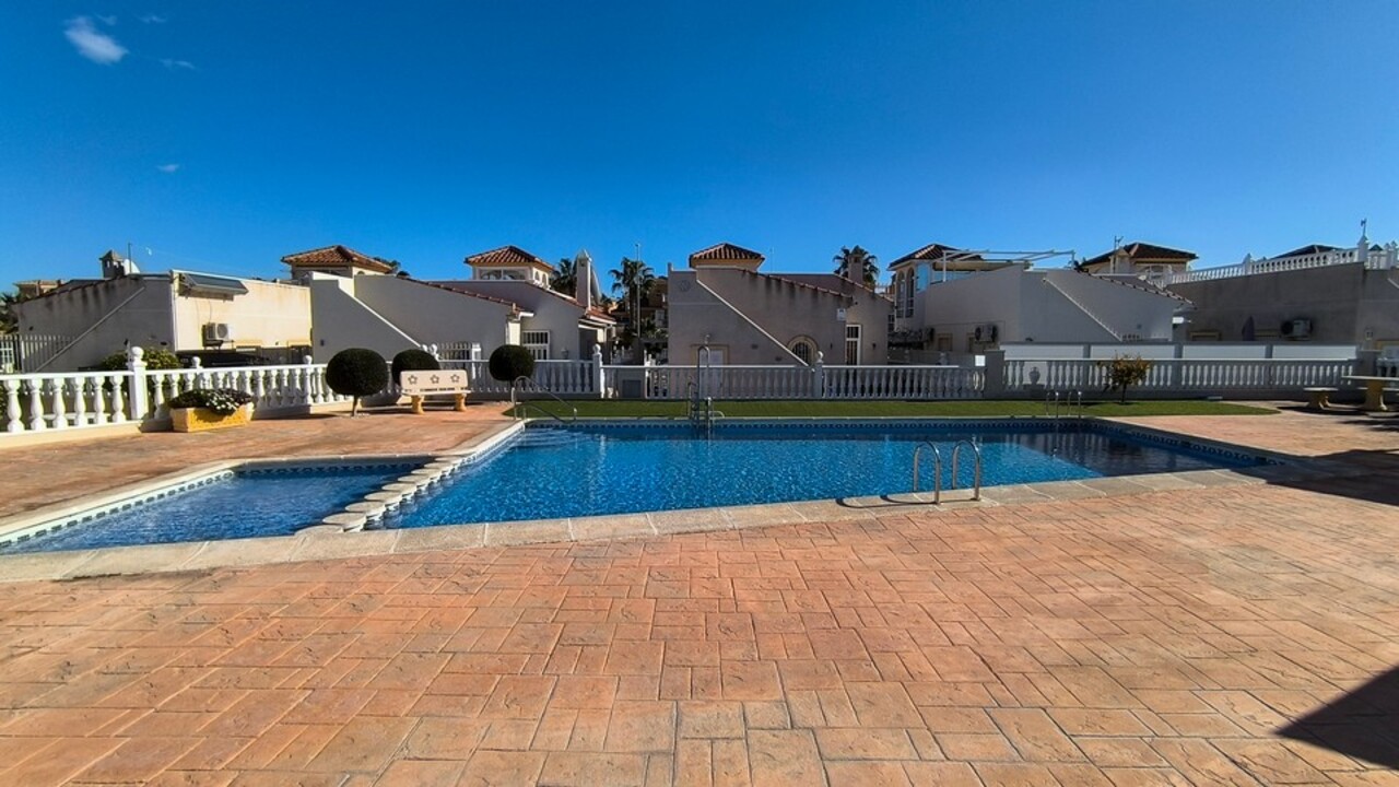 3 Bedroom Villa for Sale in Algorfa Lo Crispin