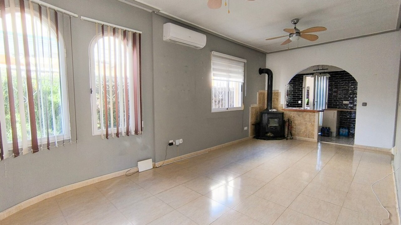 3 Bedroom Villa for Sale in Algorfa Lo Crispin