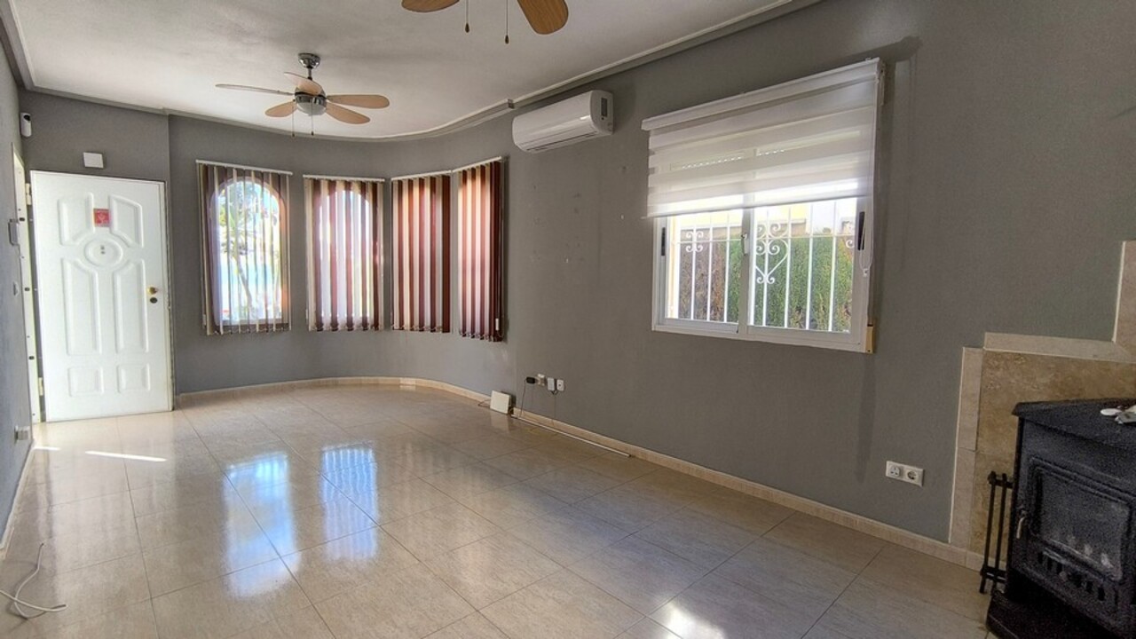 3 Bedroom Villa for Sale in Algorfa Lo Crispin
